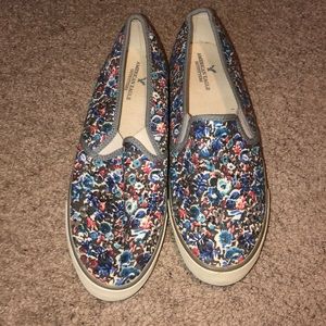 American eagle slip on shoes